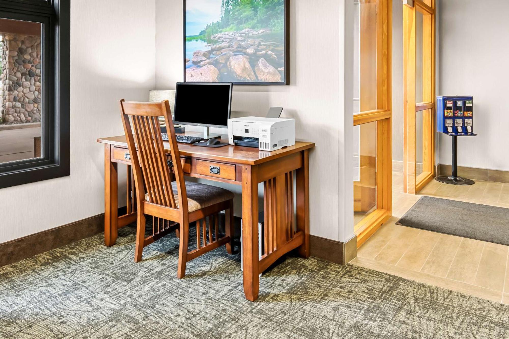 Heartland Inn & Suites, Surestay Collection By Best Western Park Rapids المظهر الخارجي الصورة