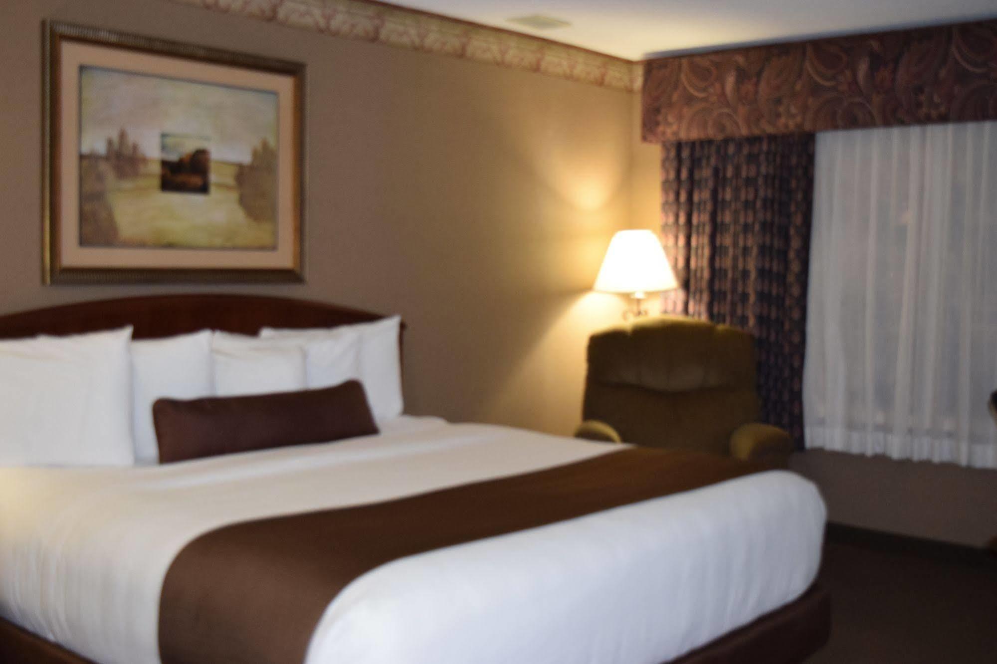 Heartland Inn & Suites, Surestay Collection By Best Western Park Rapids المظهر الخارجي الصورة